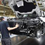 bmw-x7-pre-production-at-plant-in-spartanburg-south-carolina_100637321_h.jpg