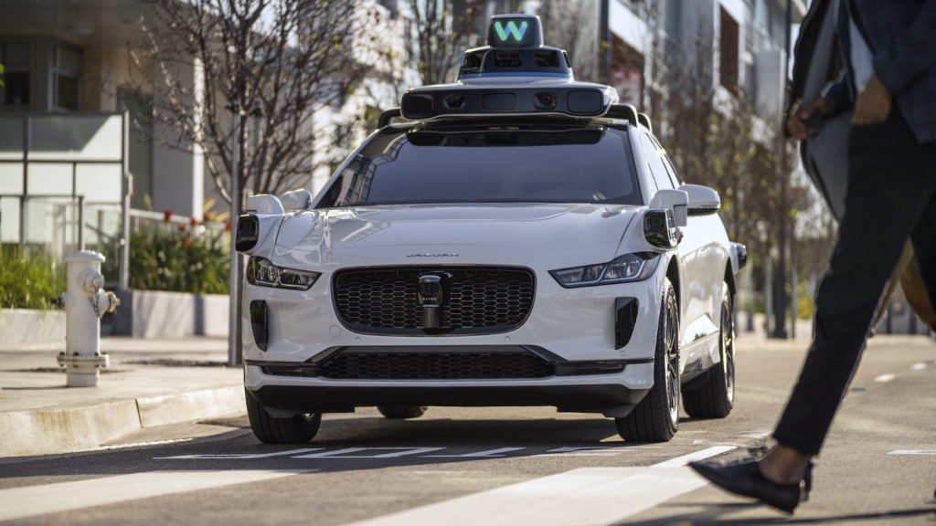WAYMO GUIDA AUTONOMA JAGUAR