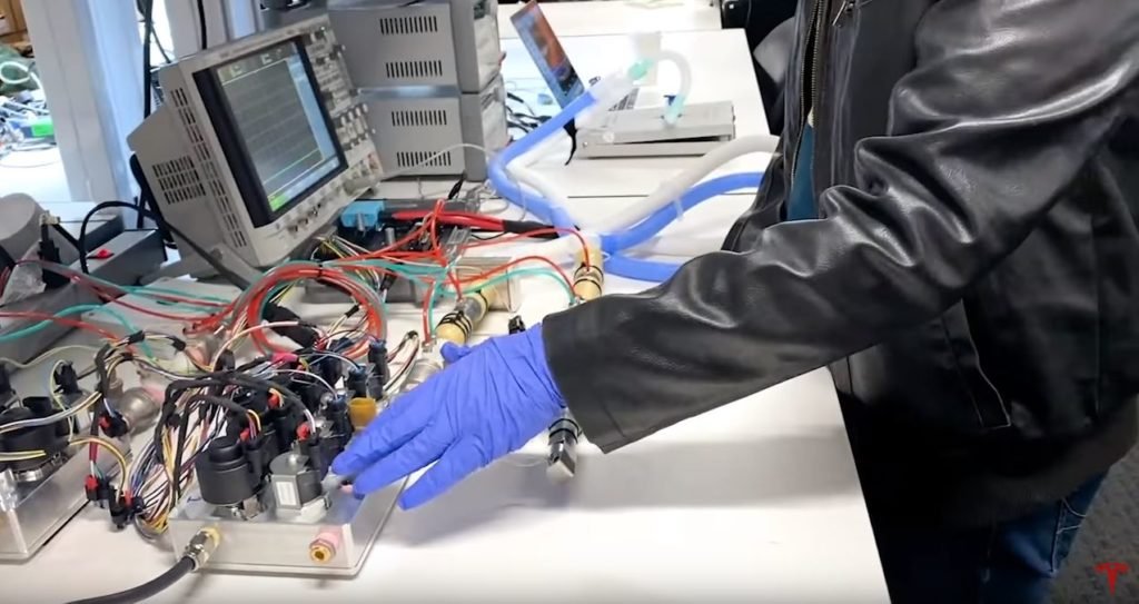 tesla respiratori emergenza coronavirus