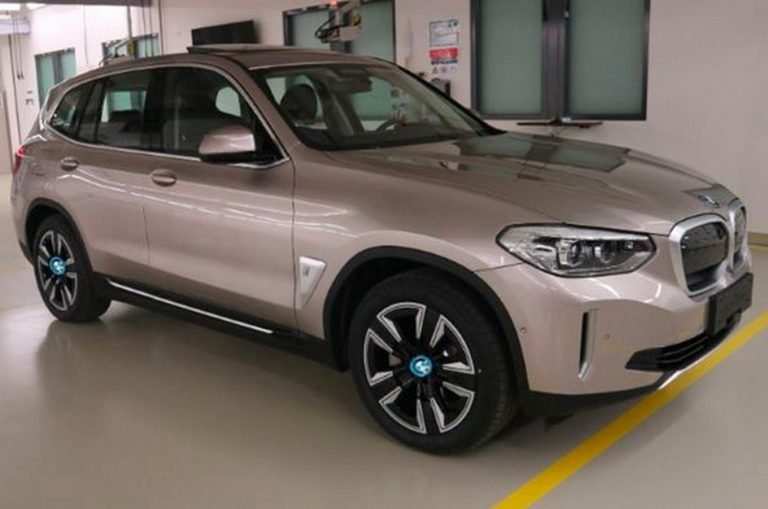 Nuova BMW iX3 2021, il SUV elettrico in Anteprima