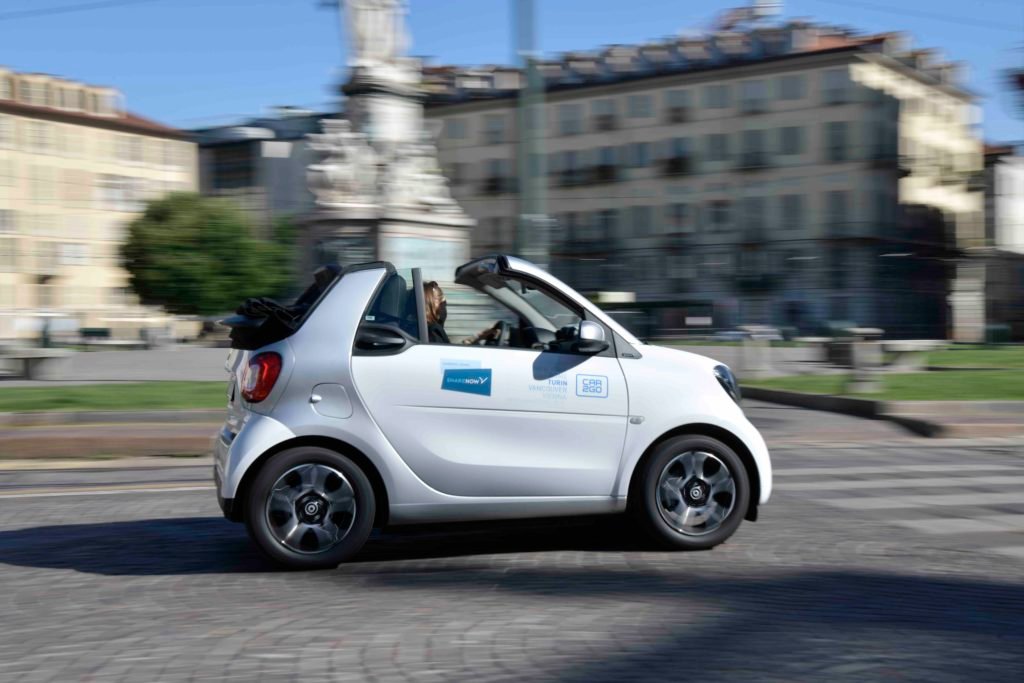 carsharing sharenow roma milano