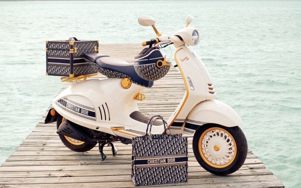 Poteva mancare una nuova Vespa by Christian Dior?