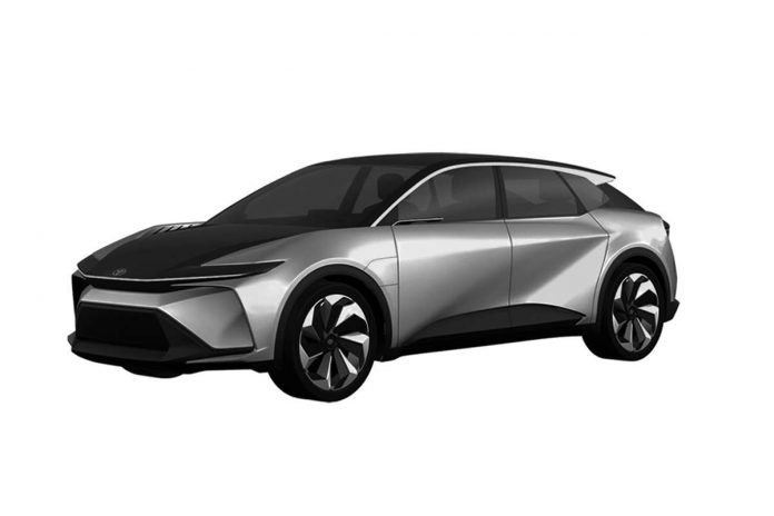 Nuovo Lexus RX 450e 2021, dal Giappone il SUV 100% Elettrico