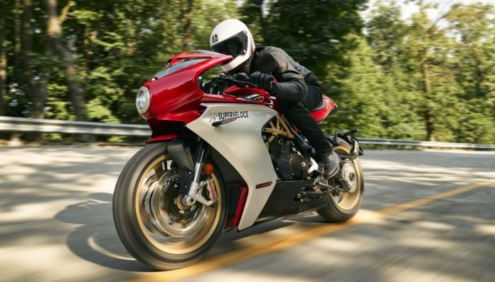 MV Augusta Superveloce 2021, moto da sogno ha 148 CV