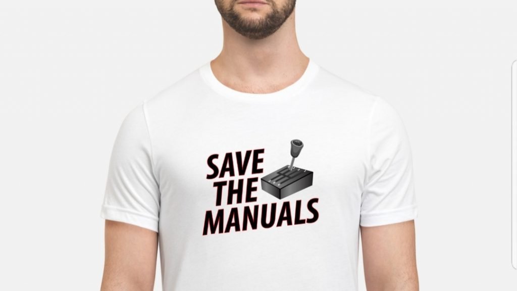 #SAVETHEMANUALS la linea in edizione limitata per gli amanti dei Motori