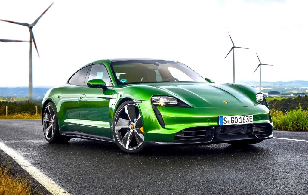 Porsche più forte della crisi, i numeri da Record