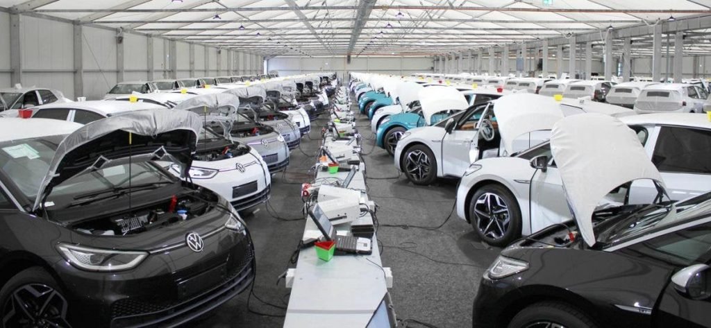Nuova Volkswagen ID3 2021, aggiornamento manuale del Software