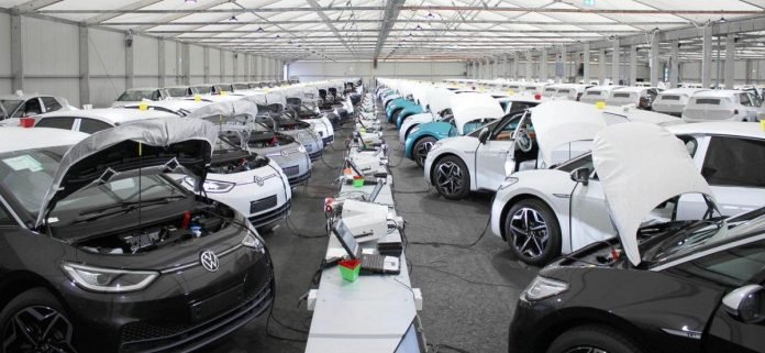 Nuova Volkswagen ID3 2021, aggiornamento manuale del Software