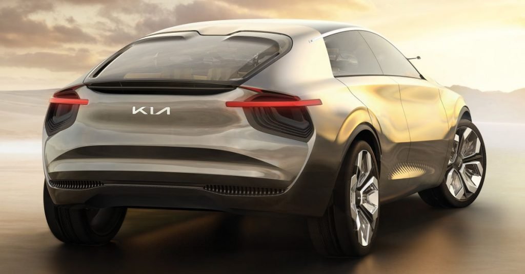 Kia si trasforma, nel 2021 nuovo logo ed Elettrica