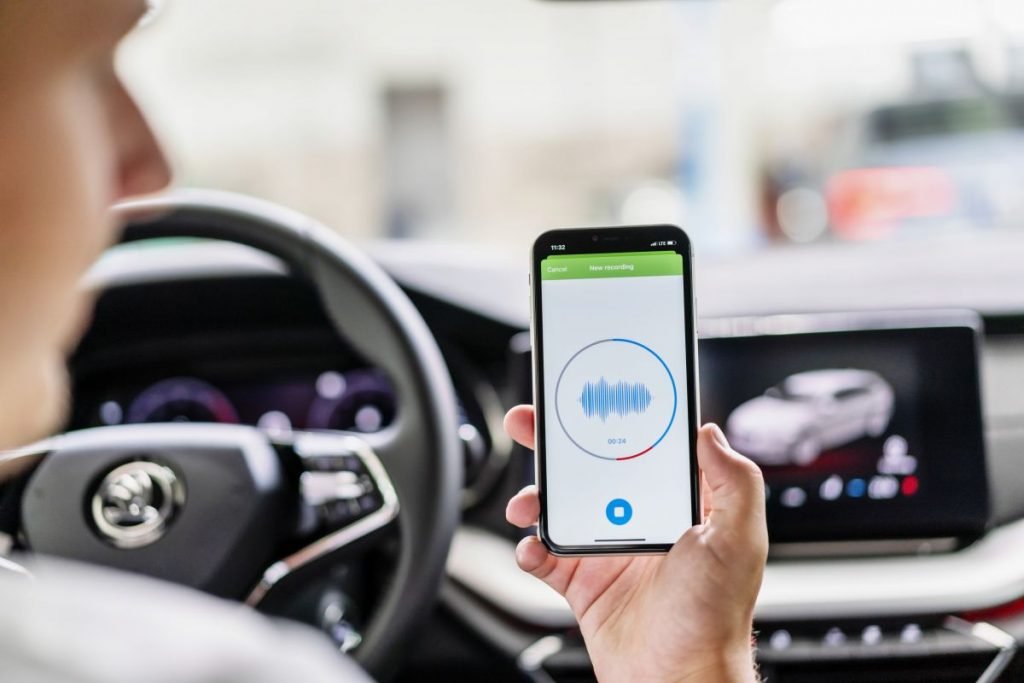 Skoda lancia l'App che scopre i difetti dal Suono