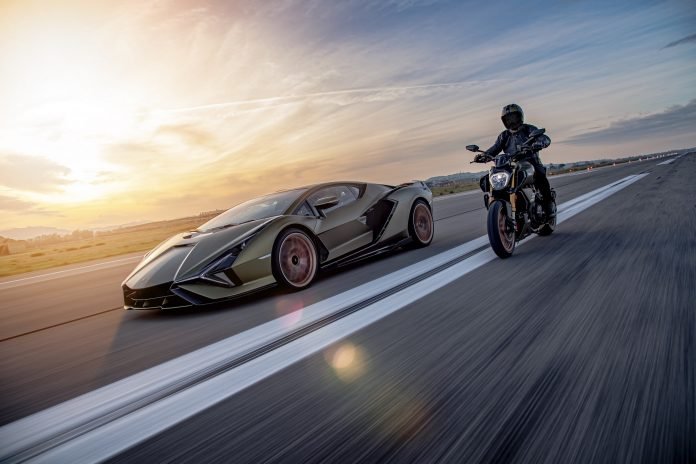 Volkswagen si separa da Ducati per l'elettrico