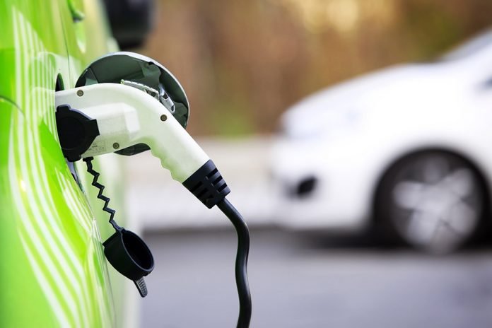 Auto Elettriche in Italia: 2 su 5 sono a Noleggio!