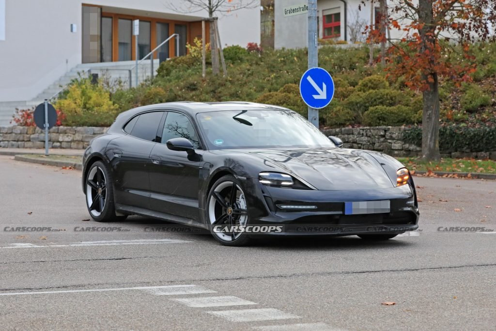 Nuova Porsche Taycan Cross Turismo 2021, Anticipazioni e Foto Spia