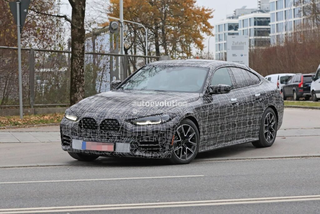Nuova BMW Serie 4 Grand Coupe 2022, Foto e Dati Tecnici