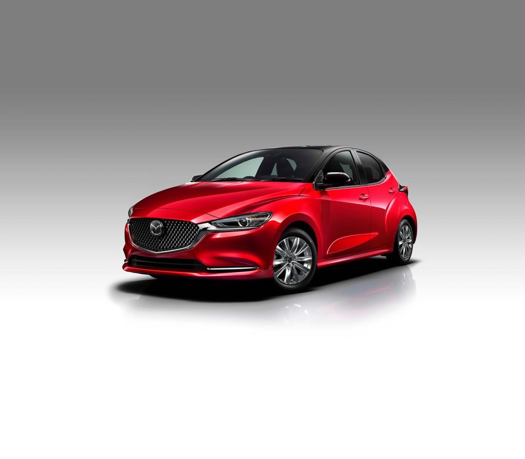 Nuova Mazda 2 2022, il Rendering su base Toyota Yaris