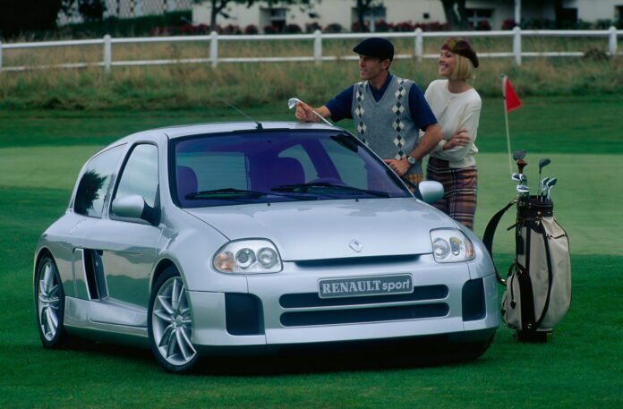 Renault Clio V6 compie 20 Anni: la Storia