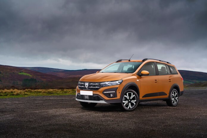 Nuova Dacia Lodgy 2022, ormai certo il SUV al posto della MPV