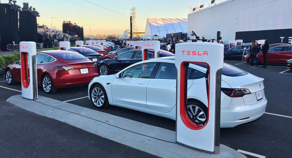 Tesla pronta alle nuove Batterie litio-ferro-fosfato