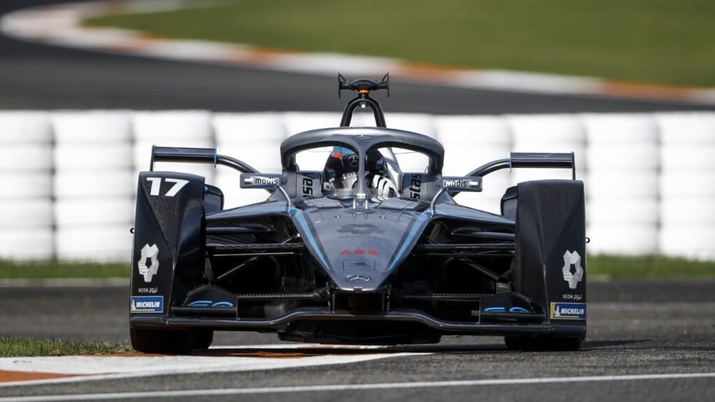 Mercedes-Benz prepara un nuovo motore per la Formula E