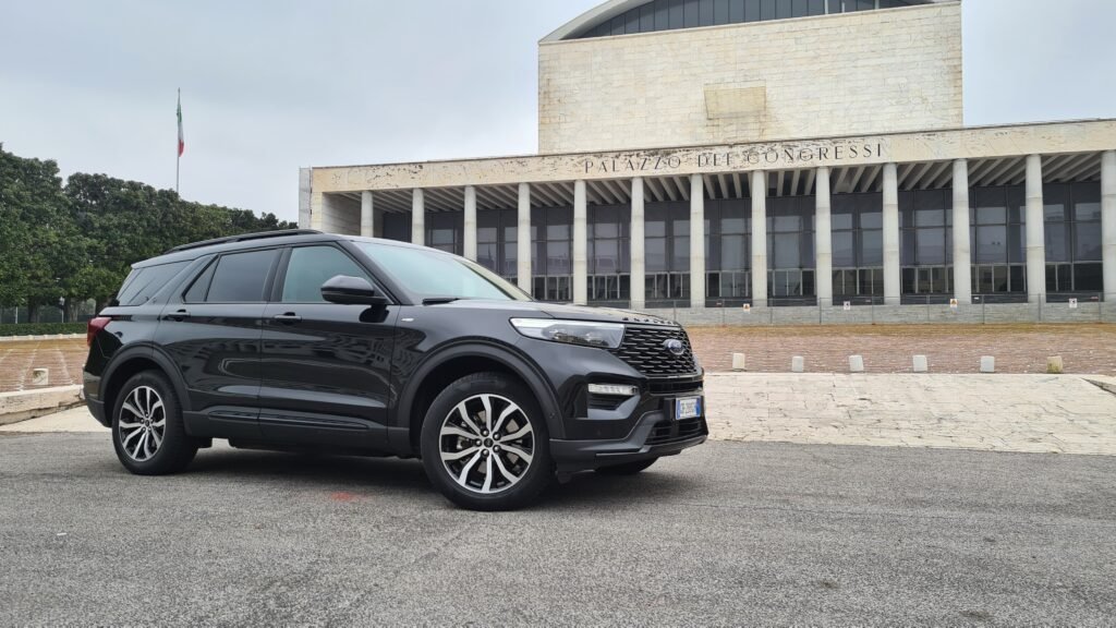 Ford Explorer 3.0 V6 457 CV | Video Prova su Strada