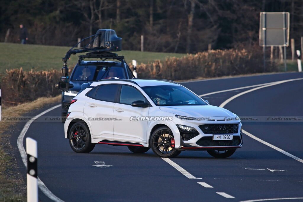 Nuova Hyundai Kona N 2022, le foto rubate in Anteprima