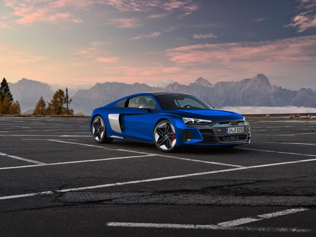 Nuova Audi R8 e-tron 2022, la Sportiva elettrica in Rendering
