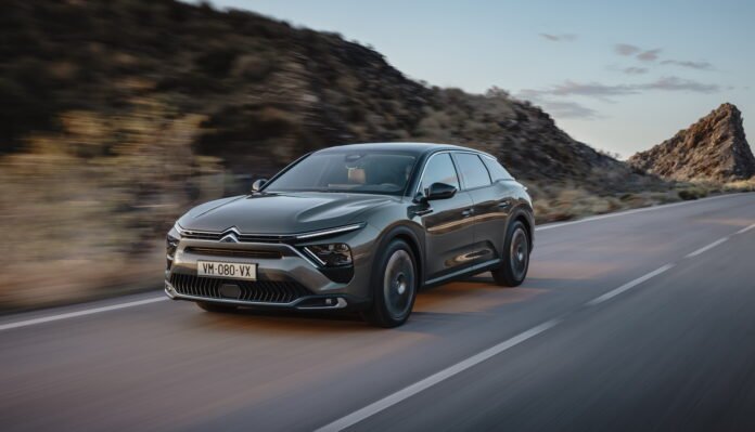 Nuova Citroen C5 X 2021, Dati Tecnici e Anticipazioni