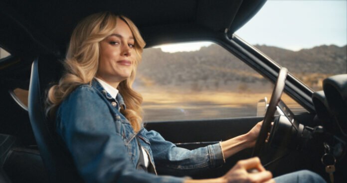Nissan cambia look con il nuovo Spot