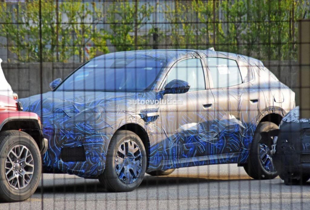Nuova Maserati Grecale Trofeo 2022, le foto spia in Anteprima