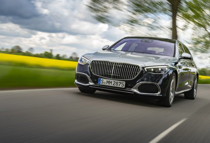 Nuova Mercedes-Benz Classe S Maybach 2021, il lusso del V12