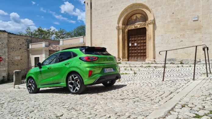 Nuova Ford Puma ST sarà anche ibrida: ecco quando arriva