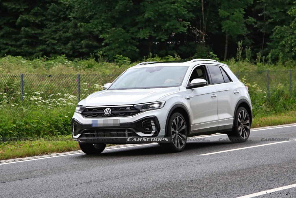 Nuova Volkswagen T-Roc 2022, il Restyling in Anteprima