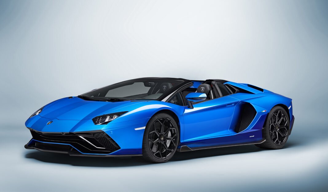Lamborghini aventador 2021