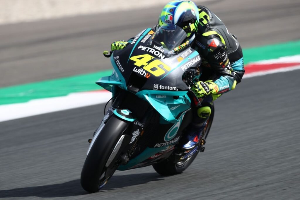Valentino Rossi lascia la MotoGP dopo 25 Anni di successi