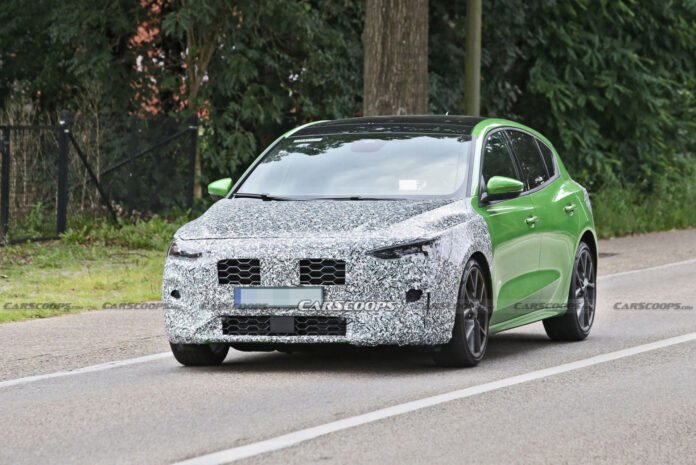 Nuova Ford Focus ST 2022, il Restyling nelle prove su strada