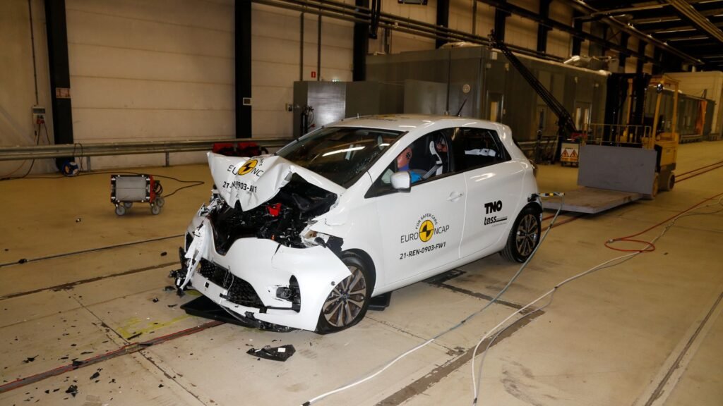 Renault Zoe: 0 stelle nel crash test Euro NCAP