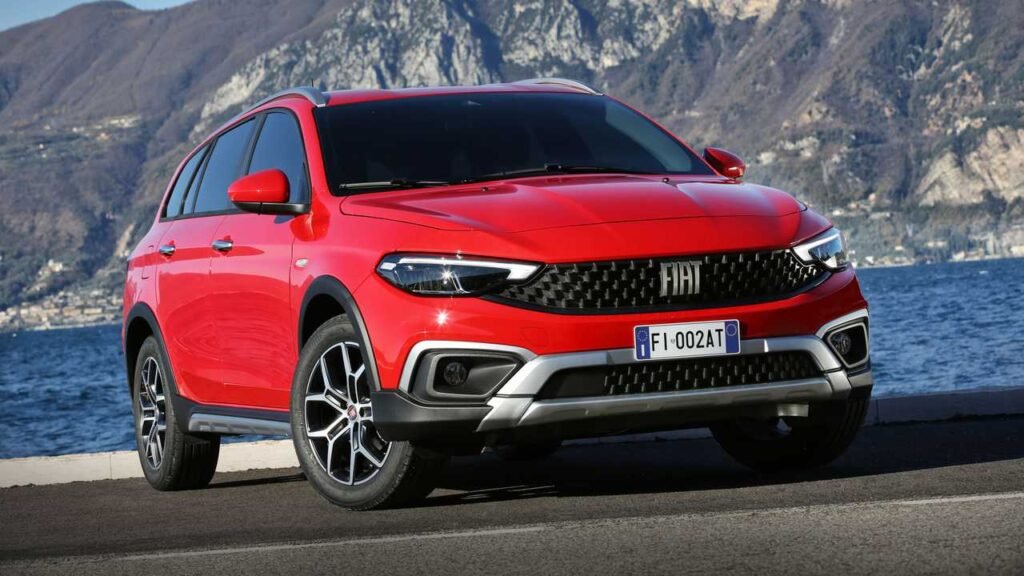 Nuova Fiat Tipo Cross 2022: la Station Wagon è Red