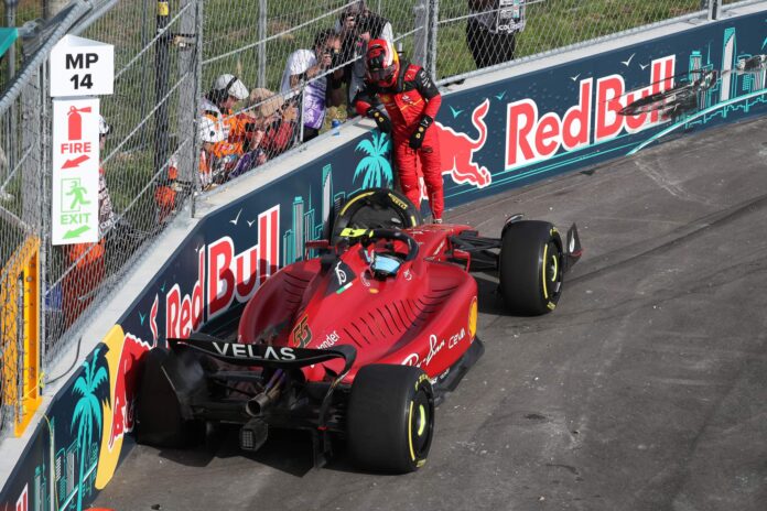 Carlos Sainz disperato al GP di Miami