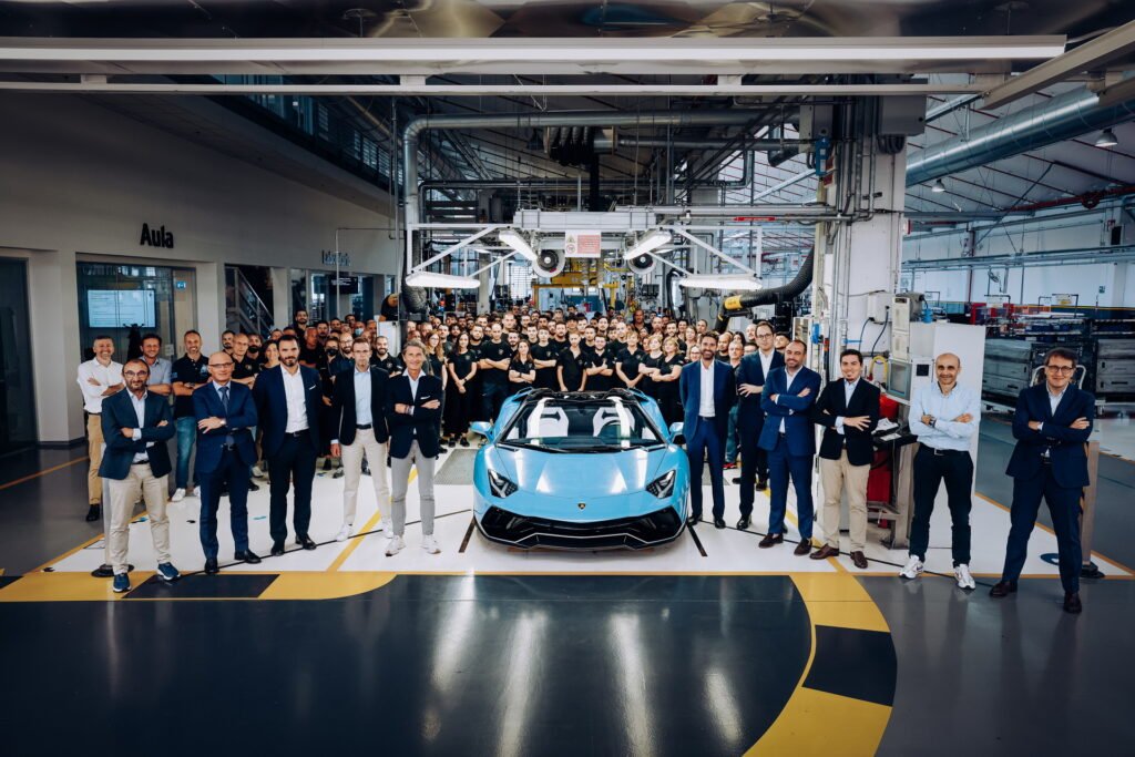 Addio Lamborghini Aventador: fine serie