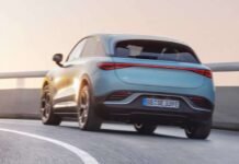 Dal 2027 la Cina vieta le maniglie a scomparsa