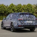 https___www.carscoops.com_wp-content_uploads_2023_07_2024-VW-Passat-Variant-Camouflaged-Prototype-5-1024×682